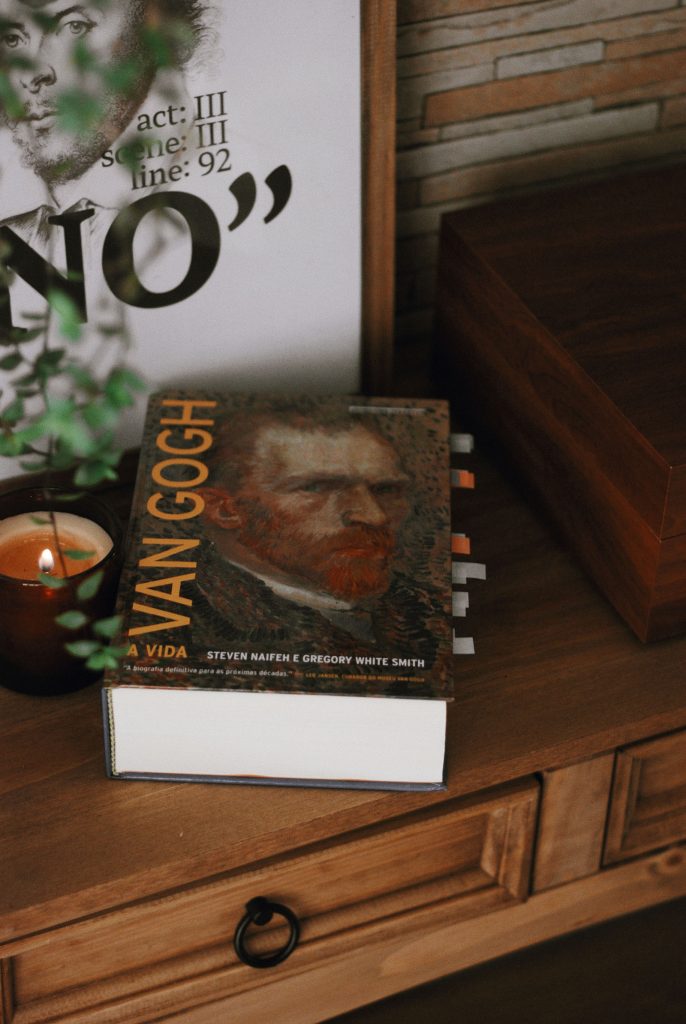 Lendo a biografia do Van Gogh 01